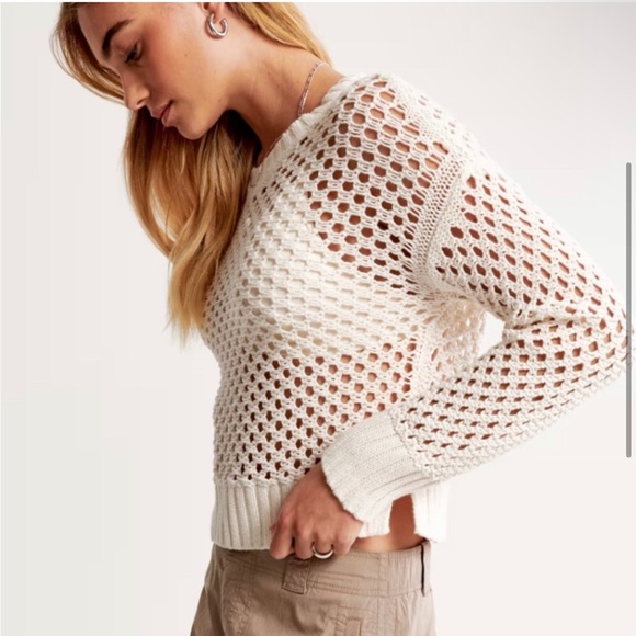 Abercrombie & Fitch White Crochet Sweater - Picture 2 of 8